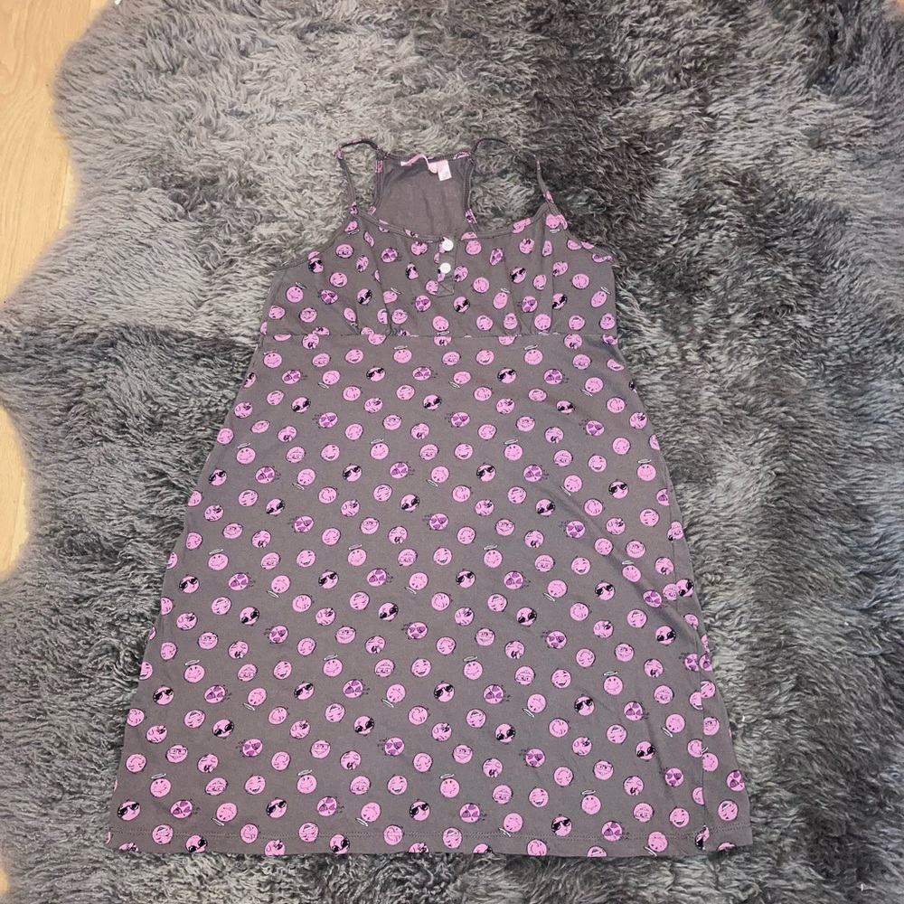 La vie en rose emoji night gown